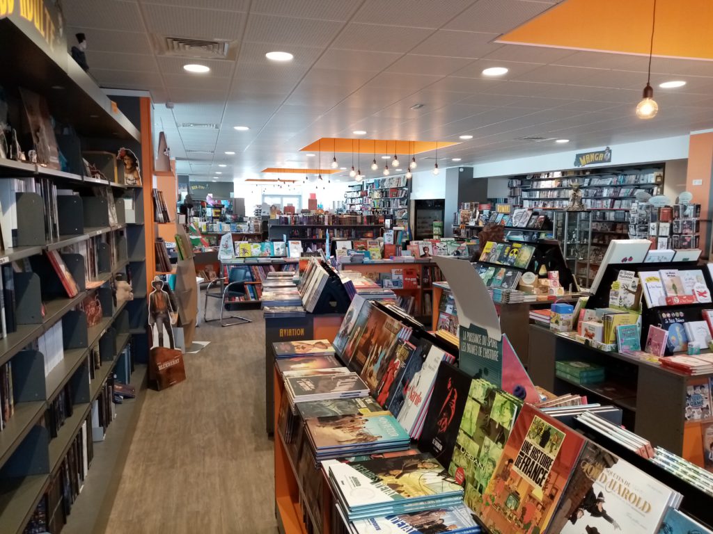 librairie-85000-vitrine-du-centre-ville